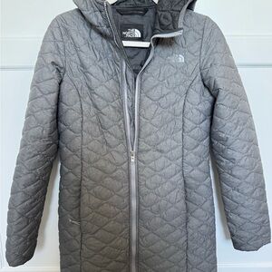 The North Face Women's Quilted Gray light Jacket